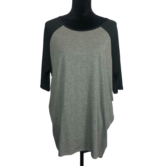 LuLaRoe Tops - Lularoe Gray Irma T-Shirt NWT size Small